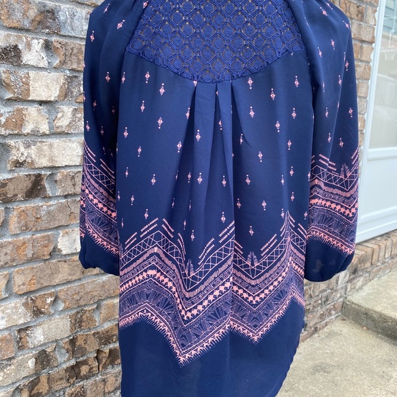 Top - Picture 3 of 5